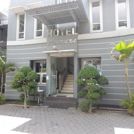 Hotel Sejahtera Kebumen Kültér fotó