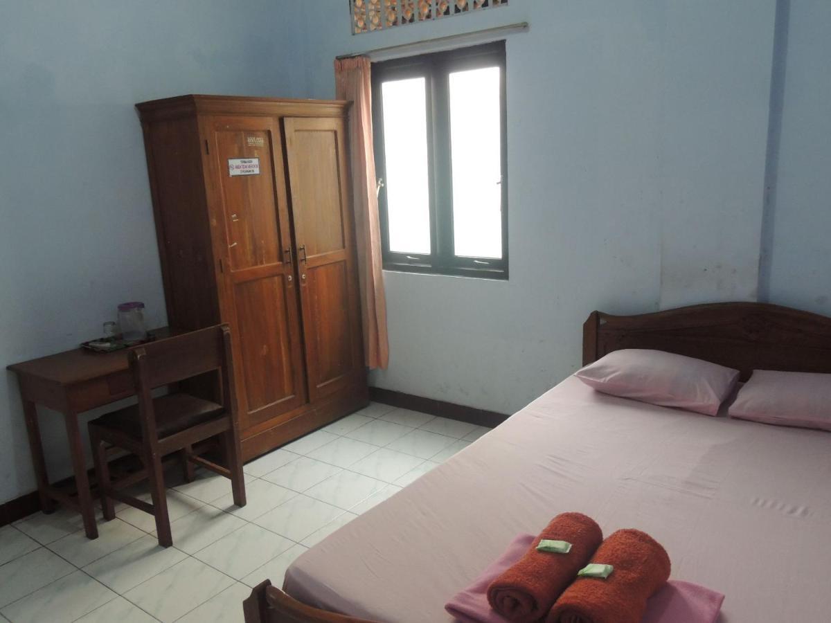 Hotel Sejahtera Kebumen Kültér fotó