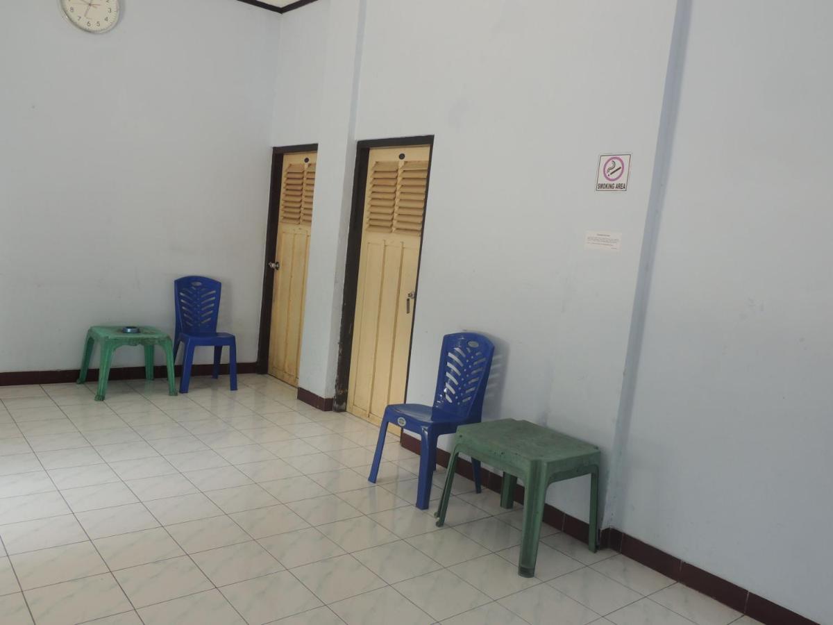 Hotel Sejahtera Kebumen Kültér fotó