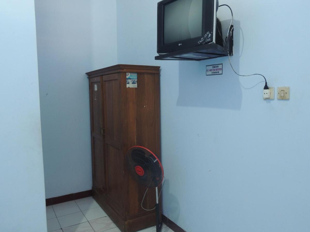 Hotel Sejahtera Kebumen Kültér fotó